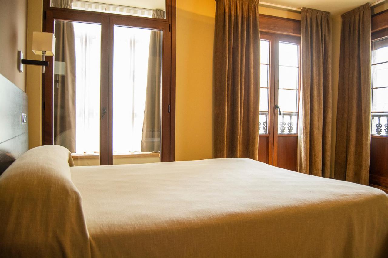 Hotel Baltico Луарка Екстер'єр фото